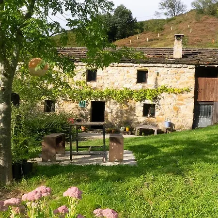 En Montanas * San Roque de Riomiera